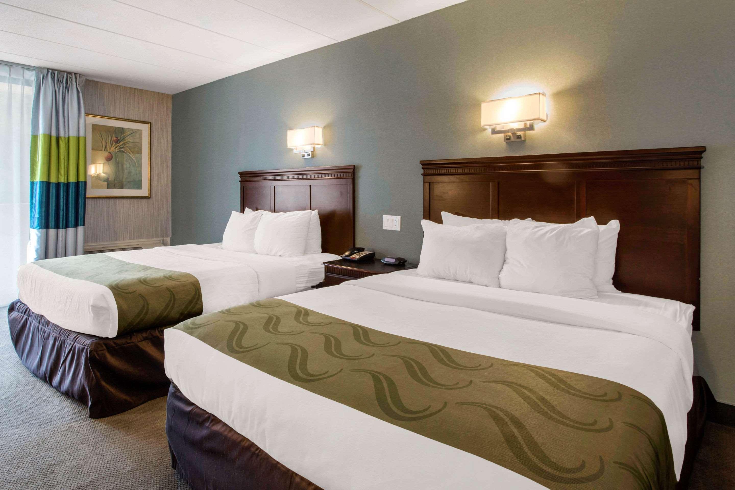 Quality Inn West Springfield Exteriör bild