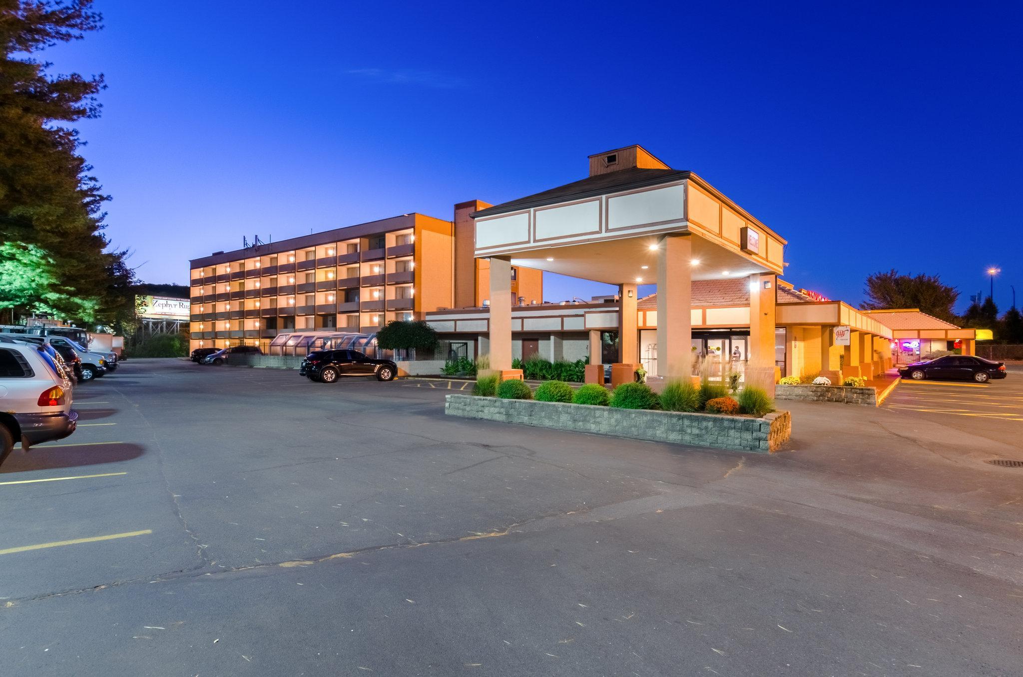 Quality Inn West Springfield Exteriör bild