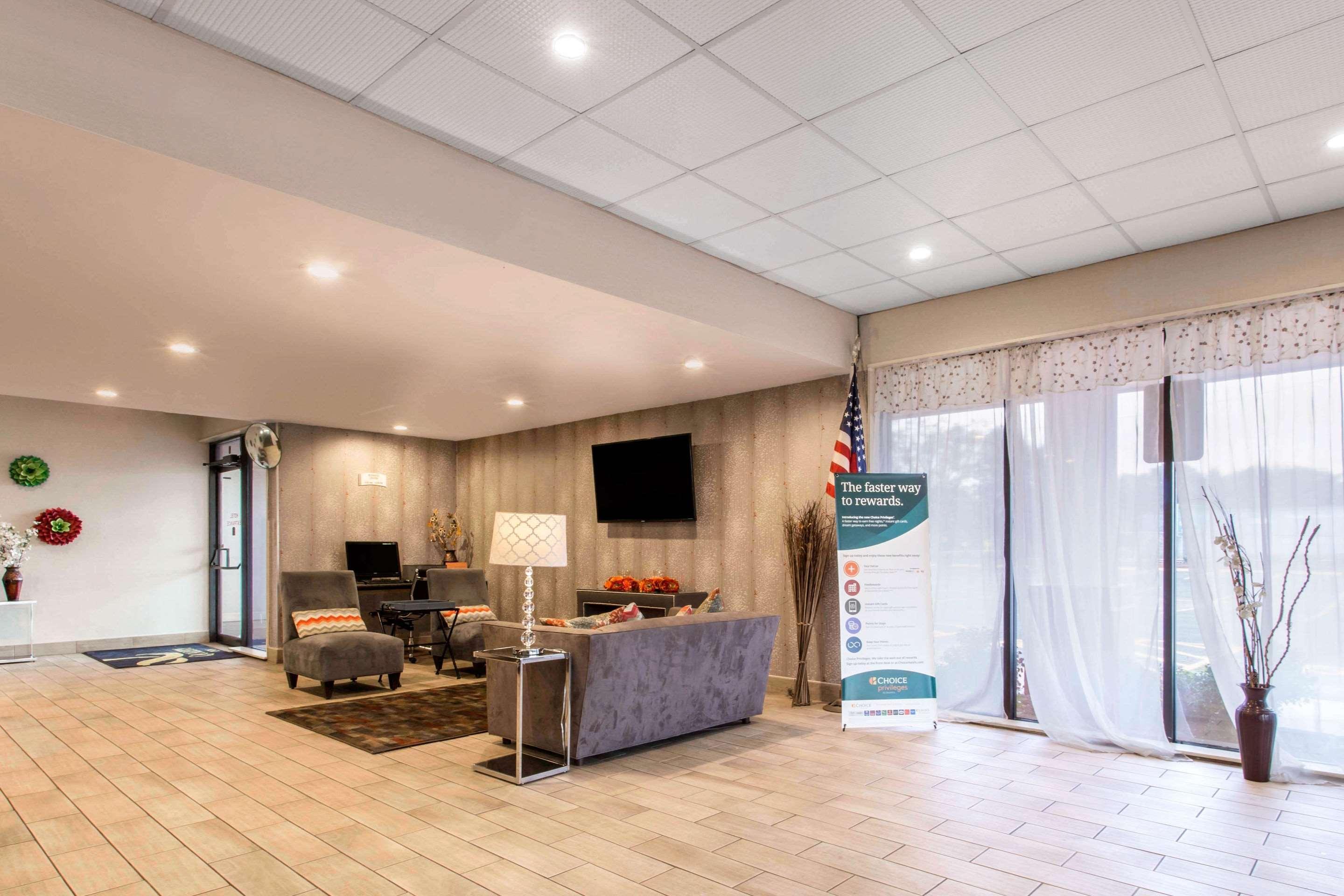 Quality Inn West Springfield Exteriör bild