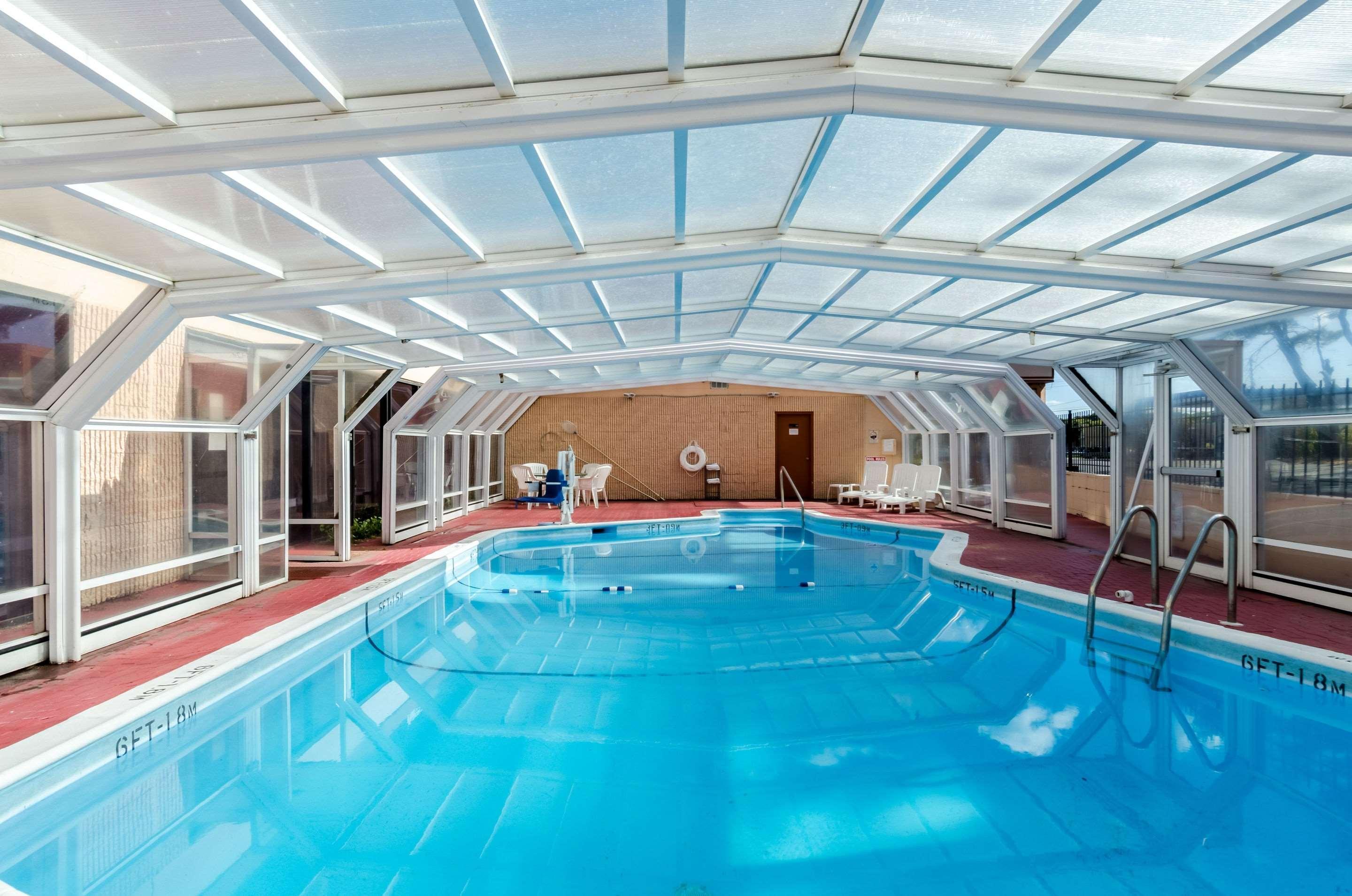 Quality Inn West Springfield Exteriör bild